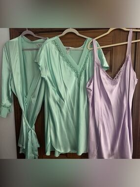 NWT Delicates 3 piece Mint Green/Purple Robe and Gowns 2X/3X